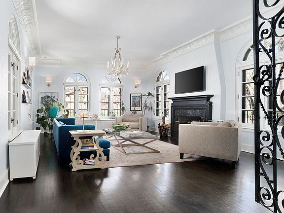 4th image of 1341 Park Ave
