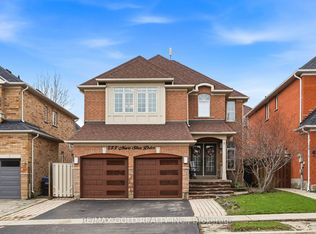 733 Novo Star Dr, Mississauga, ON L5W1C7