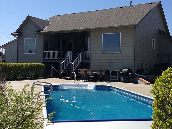 POOL VIEW TO HOUSE
