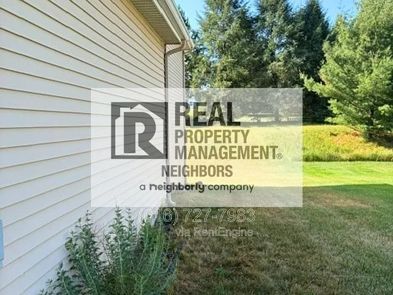 1636 Northbend Dr NE — Photo 19