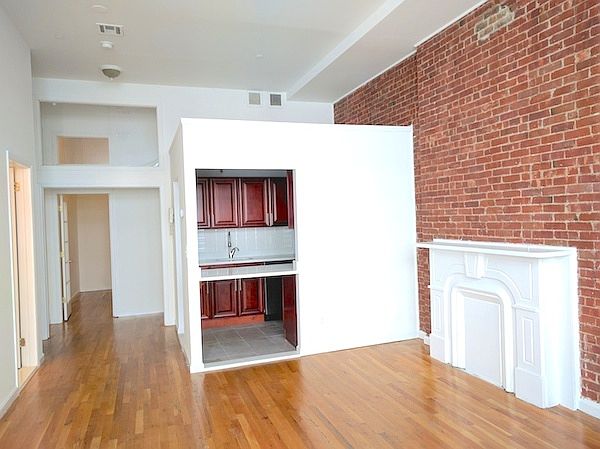 1st image of 28 E 14th St APT 3A