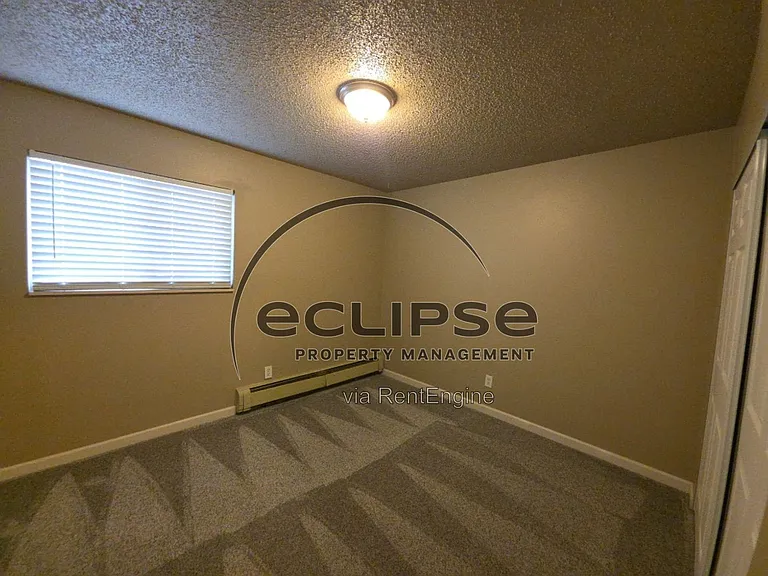 502 Bell Ct #C2 — Photo 8