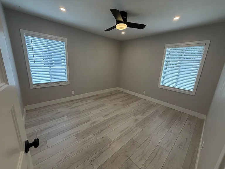 518 Fremont Way — Photo 16
