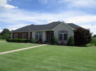 1406 W Cedar Brk, Columbus, KS 66725