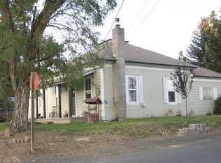 604 NE Court St, Dufur, OR 97021