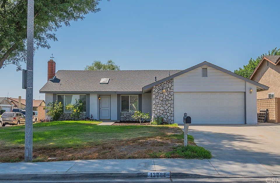 1st image of 13088 Smoketree Pl