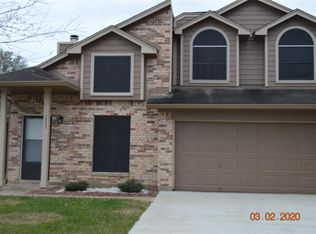 111 Cacao St, Lake Jackson, TX 77566