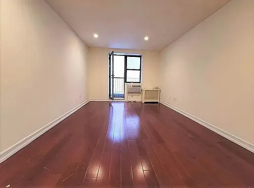241 E 58th St #4Y Photo 1