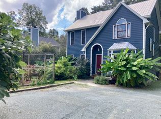 1201C Hillsborough Rd, Chapel Hill, NC 27516