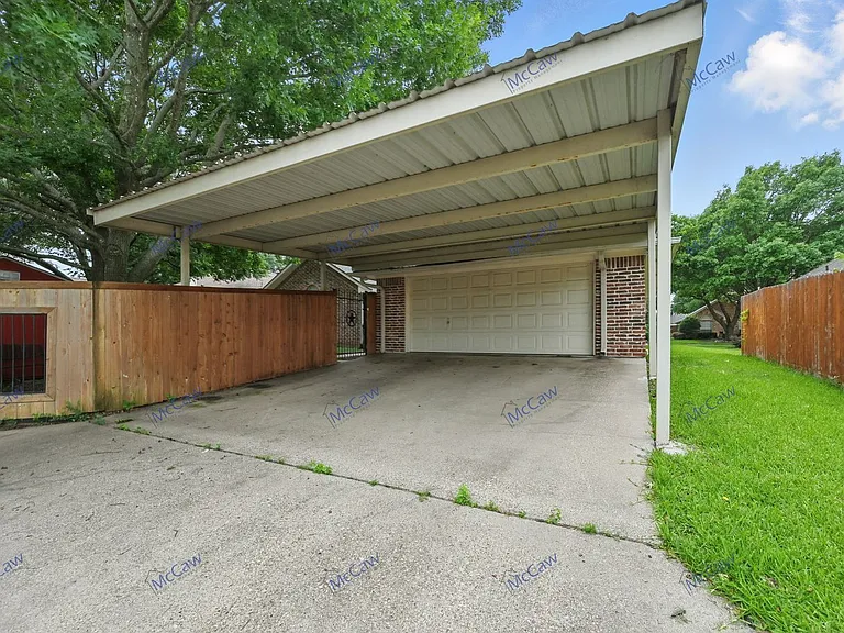 211 Sendero Dr — Photo 19