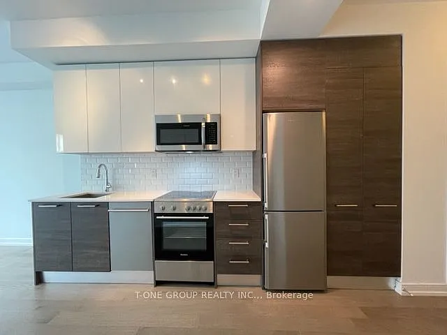 28 Wellesley St E #2905 — Photo 3