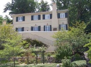 7608 Southdown Rd, Alexandria, VA 22308