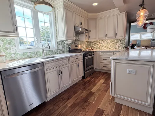 92 Bradford Ave, Little Falls, NJ 07424
