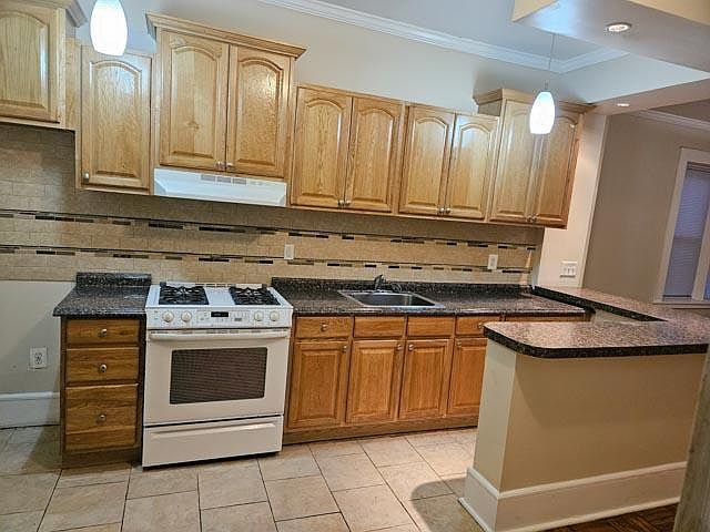 222 Chancellor Ave APT 304, Newark, NJ 07112 | Zillow