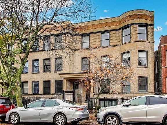 2nd image of 4432 N Dover St APT 1S