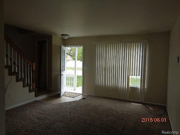 5th image of 1835 Grant Pl
