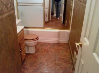 5619 N 27th St, Omaha, NE 68111