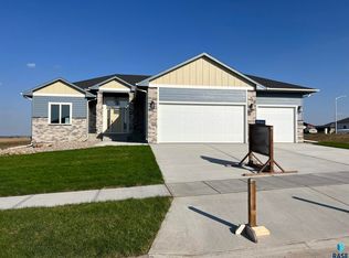 2708 S Faith Ave, Sioux Falls, SD 57110