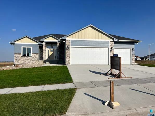 2708 S Faith Ave, Sioux Falls, SD 57110