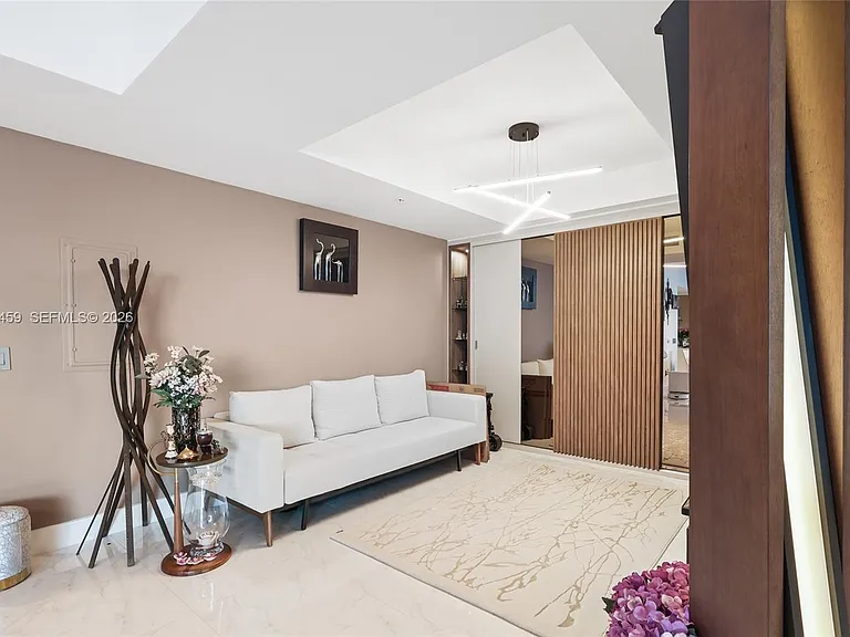 17301 Biscayne Blvd #1008 — Photo 4