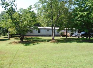 2268 Jim Taylor Rd, Woodlawn, TN 37191