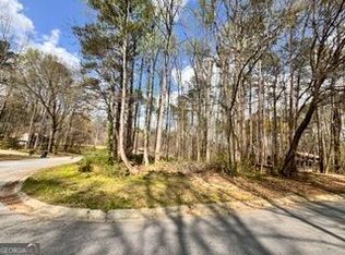 4120 Falcon Dr, Austell, GA 30106