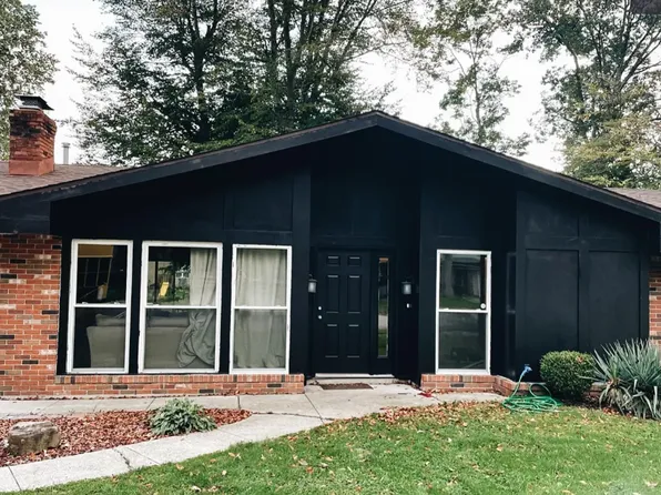 7024 Forestwood Dr, Fort Wayne, IN 46815