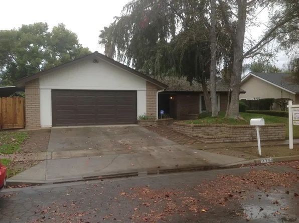 3294 E Menlo Ave, Fresno, CA 93710