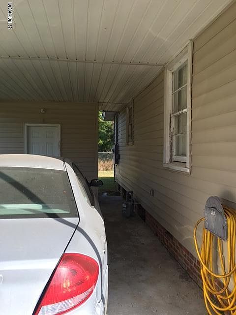 1st image of 3913 Belmede Dr
