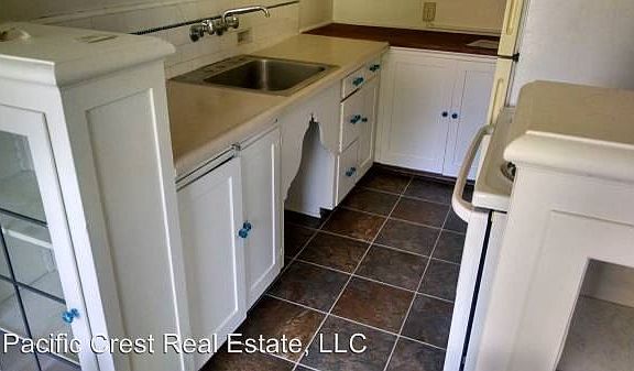 3rd image of 637 3rd Ave W APT 205