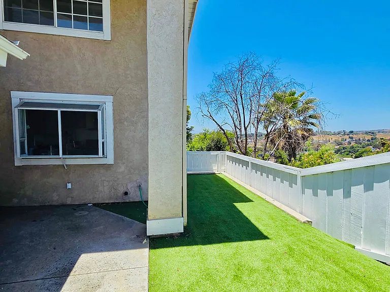 8701 Vista Del Oro Way — Photo 2