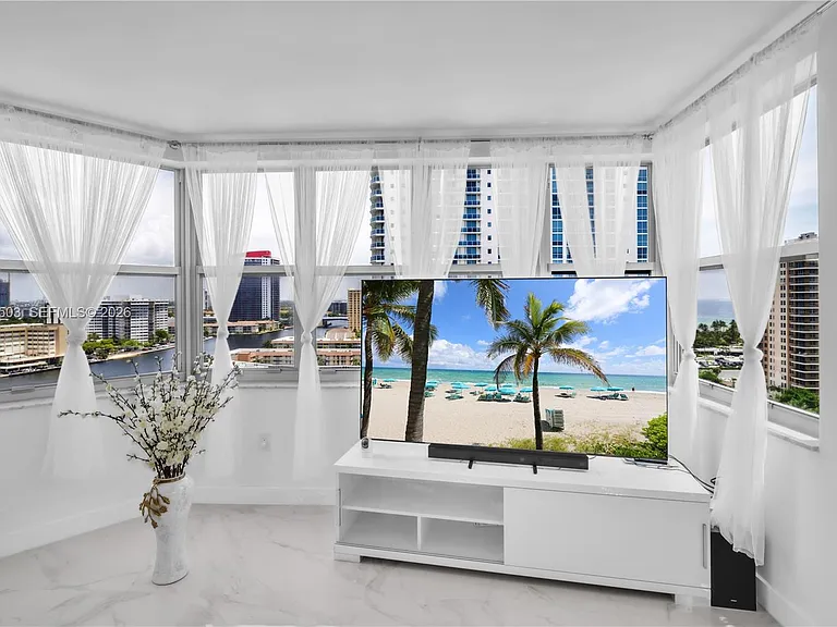 1965 S Ocean Dr #14F — Photo 7