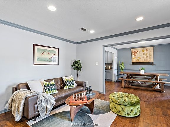 5th image of 2503 Broadmoor Dr