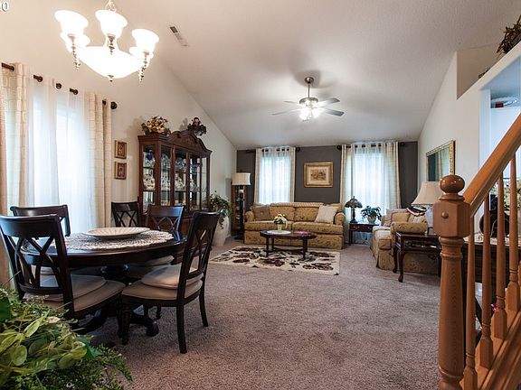 5th image of 5913 NE 56th Ct