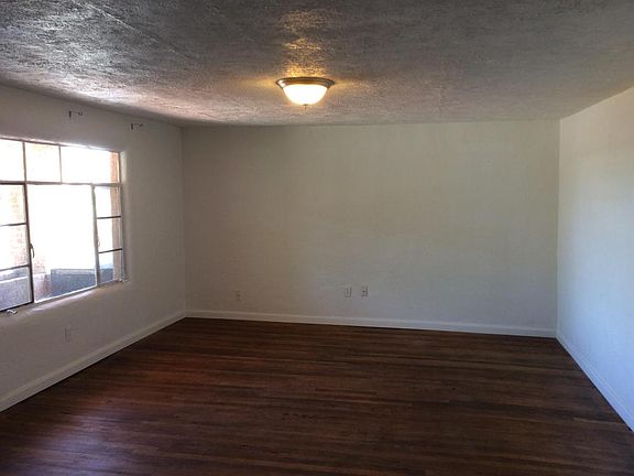 3rd image of 2436 Lilac Ave NW