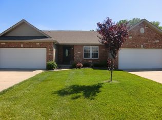 5602 Arrow Ridge Rd #5602, Fairview Heights, IL 62208