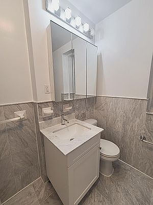 4th image of 214 E 51st St #1C**