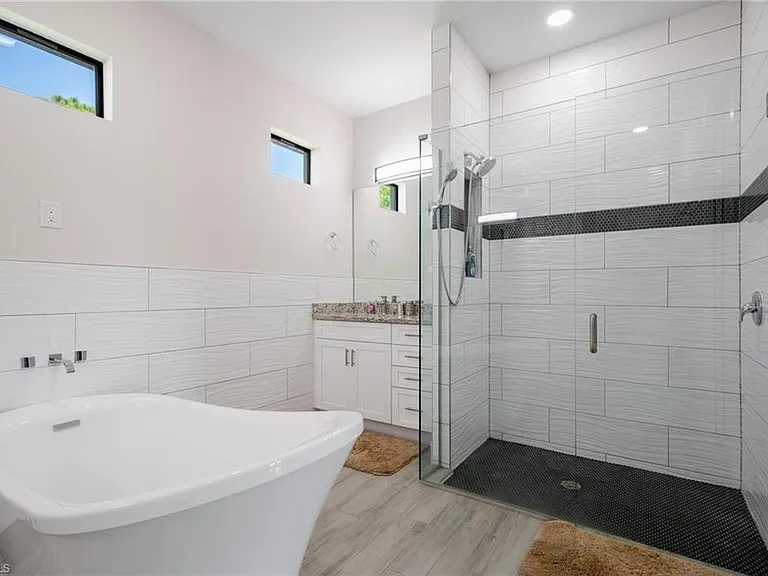 4665 Key Largo Ln — Photo 14
