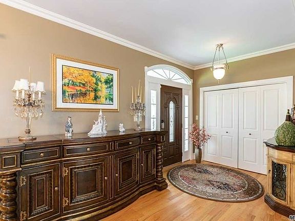 5th image of 81 Derby Ave