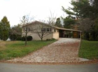 102 Cooper Cir, Oak Ridge, TN 37830