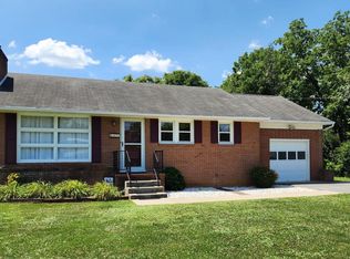 161 Lawn St, Martinsburg, WV 25405