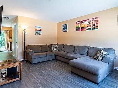 2nd image of 49 Harvell St Unit 17