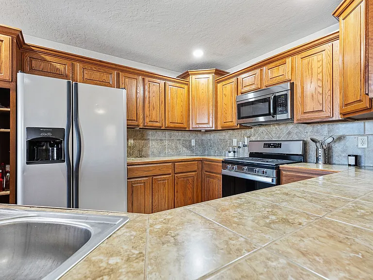 600 Coronado Dr — Photo 12