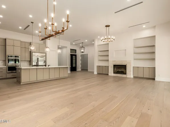 7090 W Celestine Drive, Peoria, AZ 85383