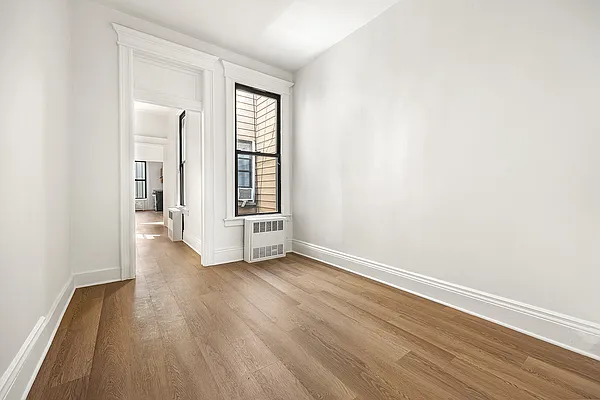 Rented by Compass | media 21