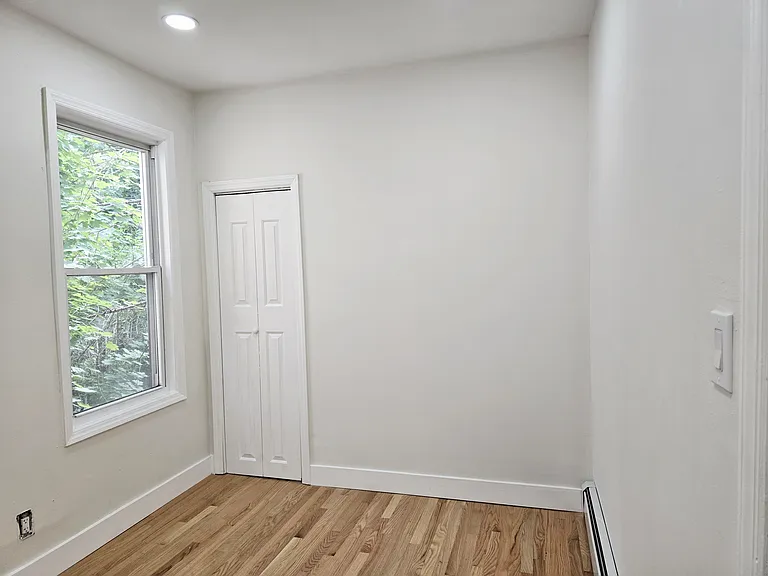 15 Dwight St — Photo 21