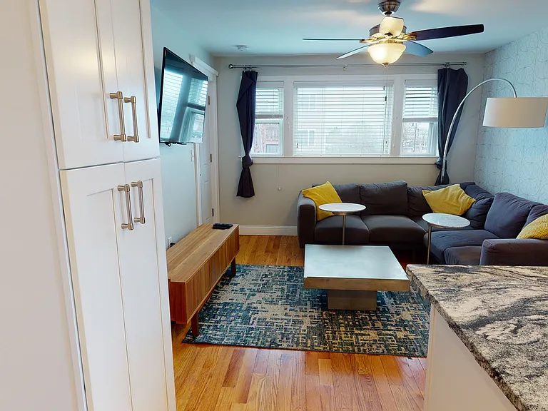 951 Saratoga St #3 — Photo 6