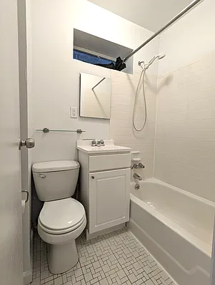 Rented by Manhattan Spaces | media 14