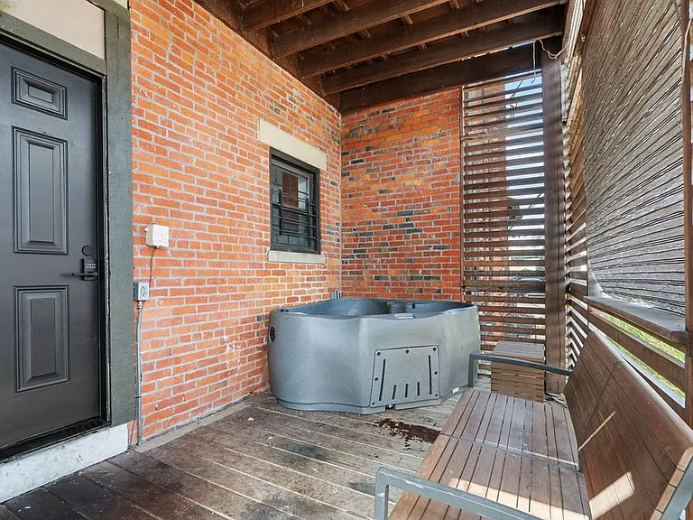 27 Smith Pl — Photo 16
