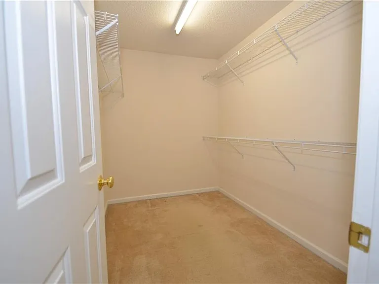 4407 Weham Ct — Photo 13